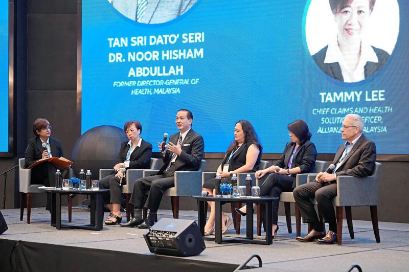 Tackling medical inflation through collaboration and effective cost containment” panel discussion featuring (second from left) Allianz Life Insurance Malaysia Berhad chief claims and health solutions officer Tammy Lee, Dr Noor Hisham, Novartis AG Asia Pacific public affairs director Azwar Kamarudin, Lam, and Life Insurance Association of Malaysia chief executive officer Mark O’Dell, with Health Communication Consultant Meera Sivasothy as moderator.